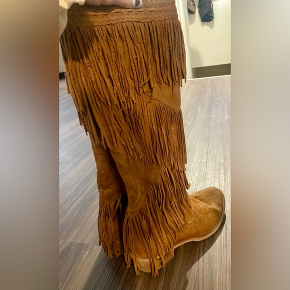 Vintage boho fringe boots - Picture 5 of 7